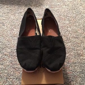 Black Canvas TOMS